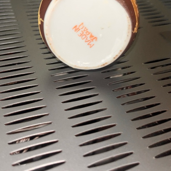 Beautiful MiniVase - Picture 3 of 3